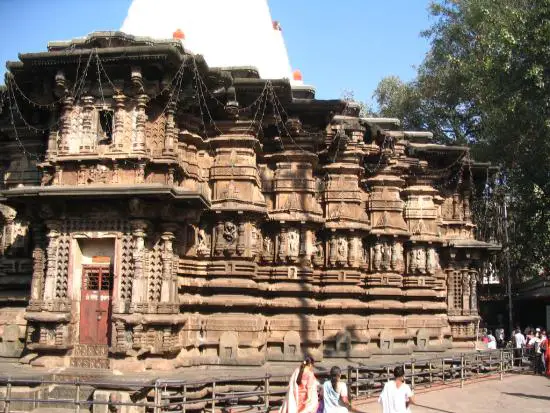 Mahalakshmi Temple - famous temples